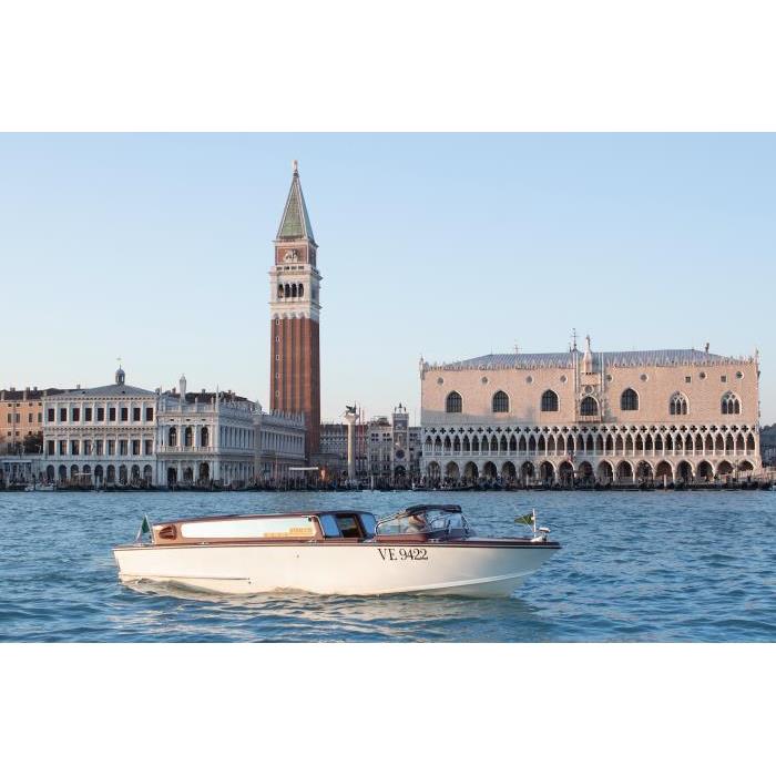 이탈리아 베네치아에서 마르코 폴로 공항까지 가는 수상 택시 이미지 3