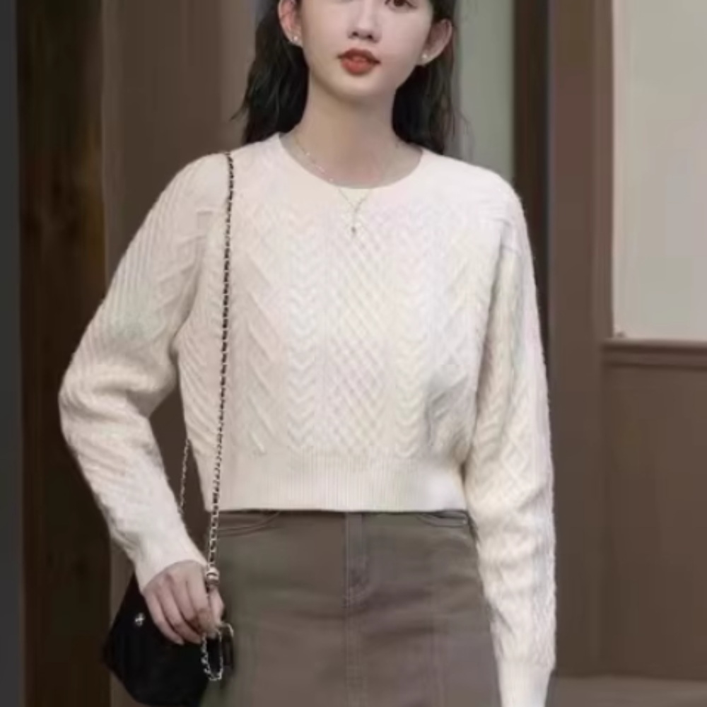 앙고라 트위스트 꽈배기 세미크롭 니트 스위터 패셔너블 질좋은 예쁜핏 데일리코디 패션 2컬러 - 상품 이미지