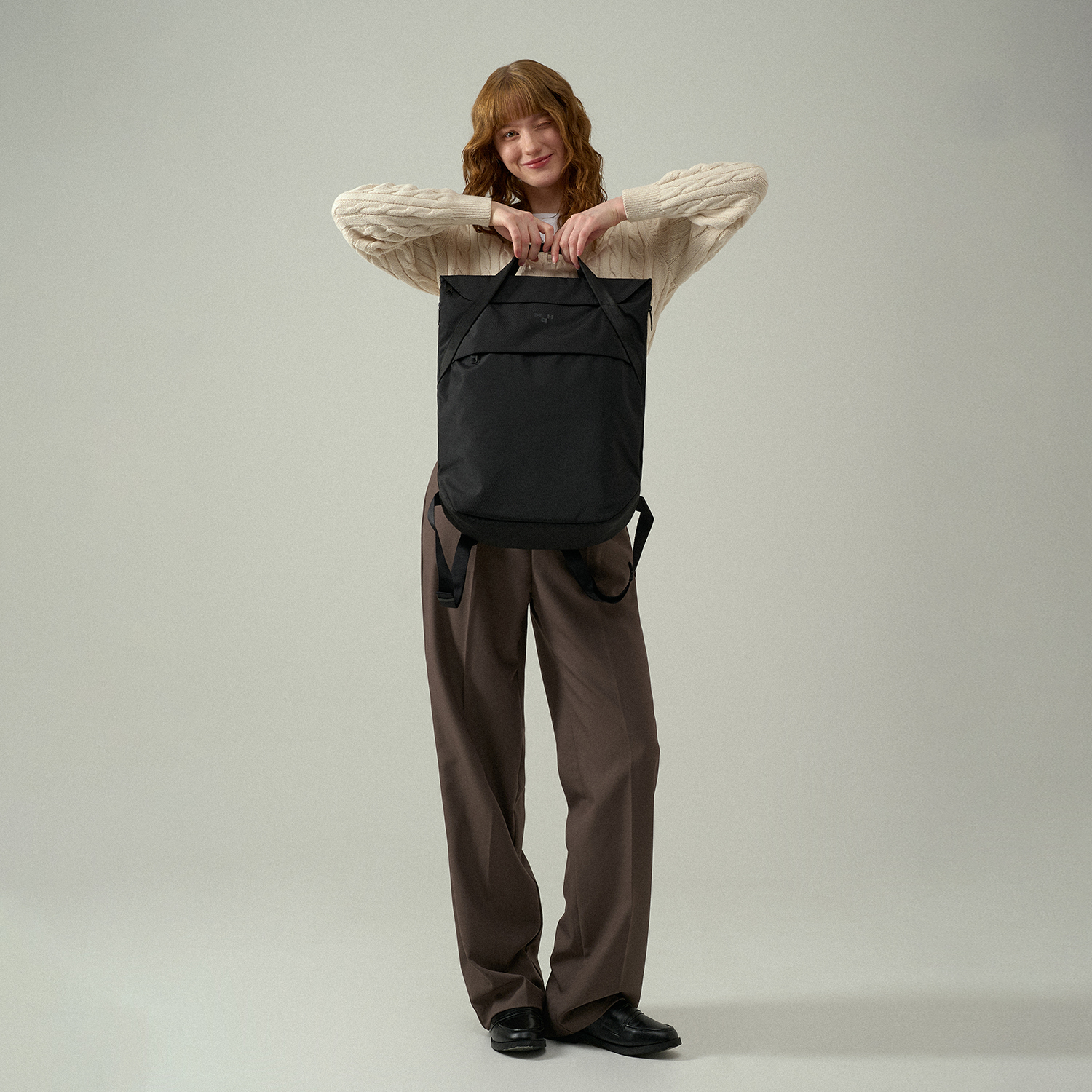 마흐 에어리 백팩 16인치 가벼운 노트북 가방 출퇴근 데일리 심플 어반라이프