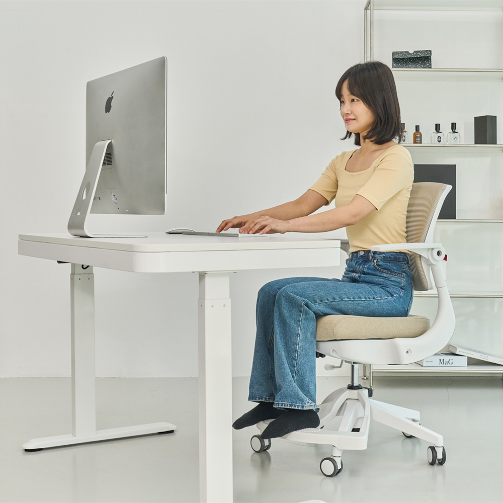 피치트렌디 헤이체어 어린이의자 초등학생 책상 의자 팔걸이 수납 화이트-핑크(회전 중심봉)