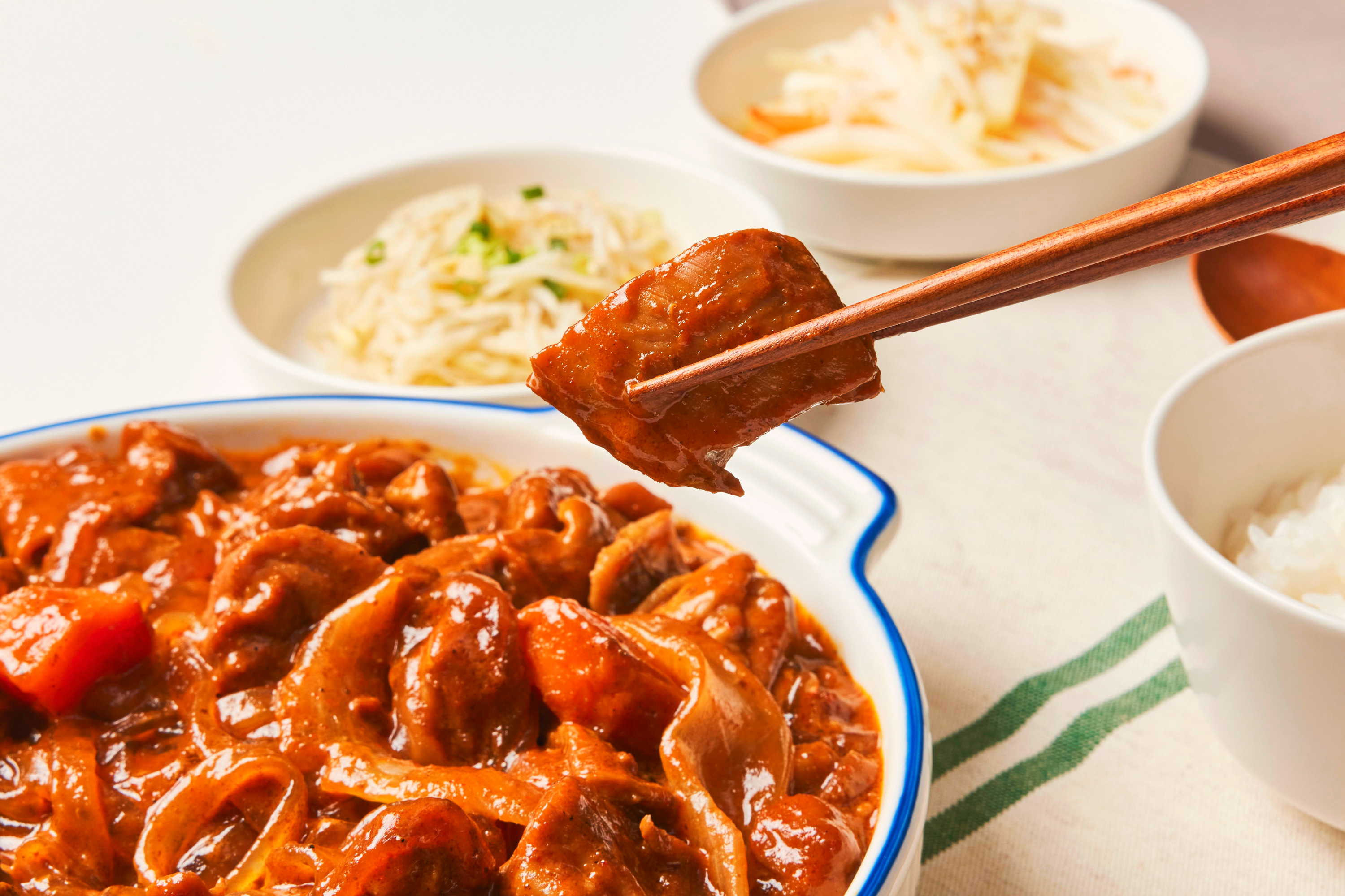 [5분완성]순살만 안동찜닭 700g 2인분/간장맛, 매운맛 로제맛 카레크림맛 - 상세 이미지 5