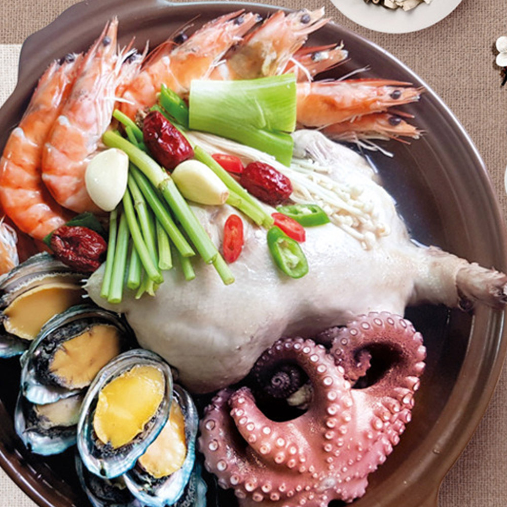 [보양맛집]푸짐한 명품 통영 해신탕 2인용 / 삼계닭 문어 전복 새우 약초 보양식 - 상세 이미지 5