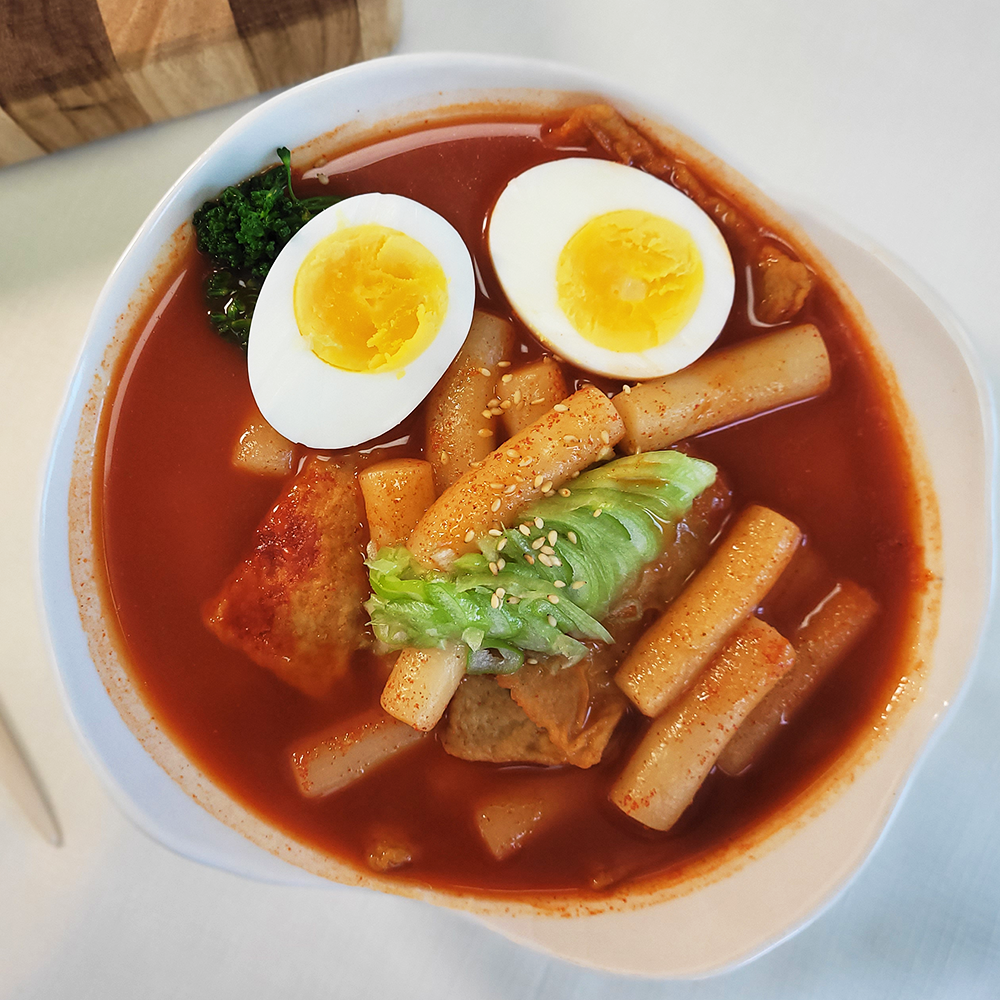 방촌시장 원조 떡볶이 놀면뭐하니 밀떡 40년전통 646g 2~3인분 밀키트 납작만두 국물떡볶이 - 상세 이미지 5