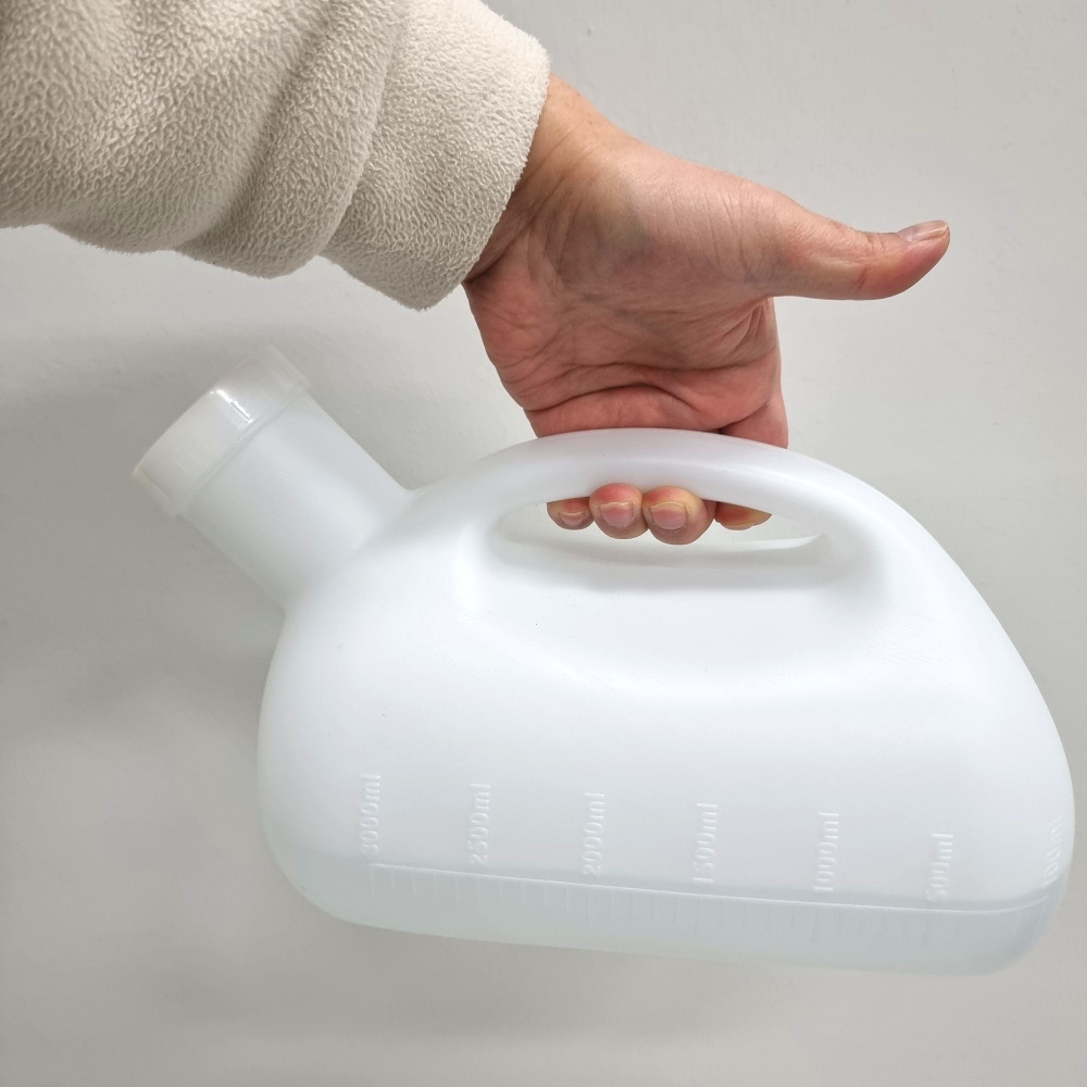 BC 간이소변통 남자 환자용 소변기 오줌통 대용량 3000ml 상품 이미지