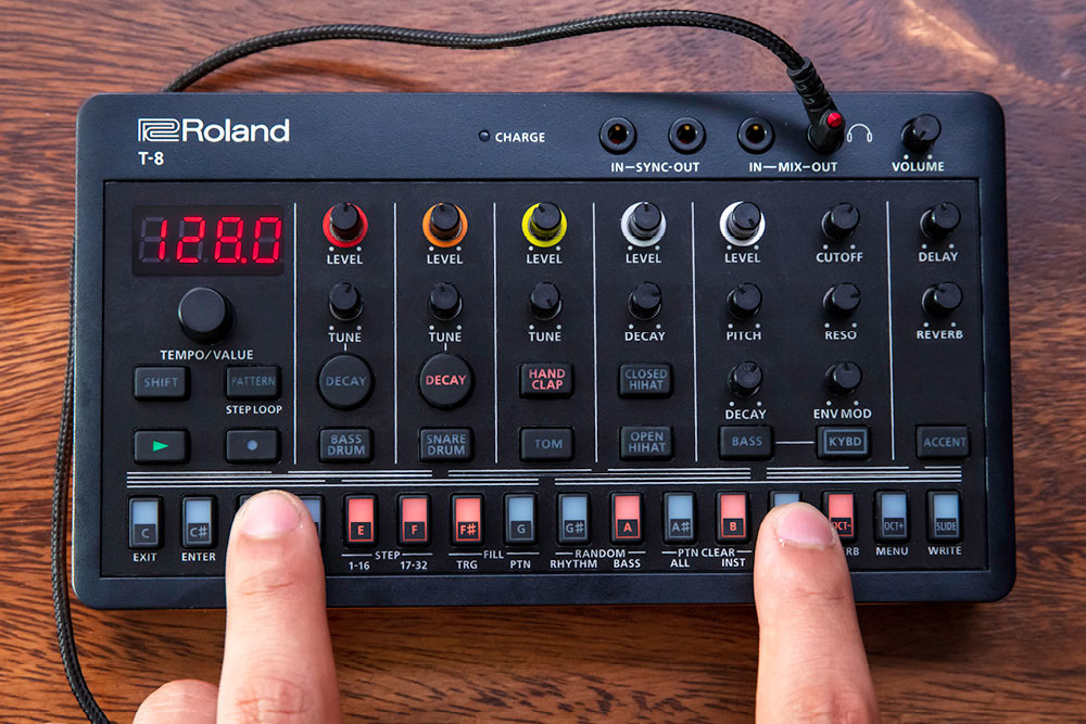 롤랜드 ROLAND T-8 콤팩트 비트 머신 BEAT MACHINE 비트메이커 - 상세 이미지 4