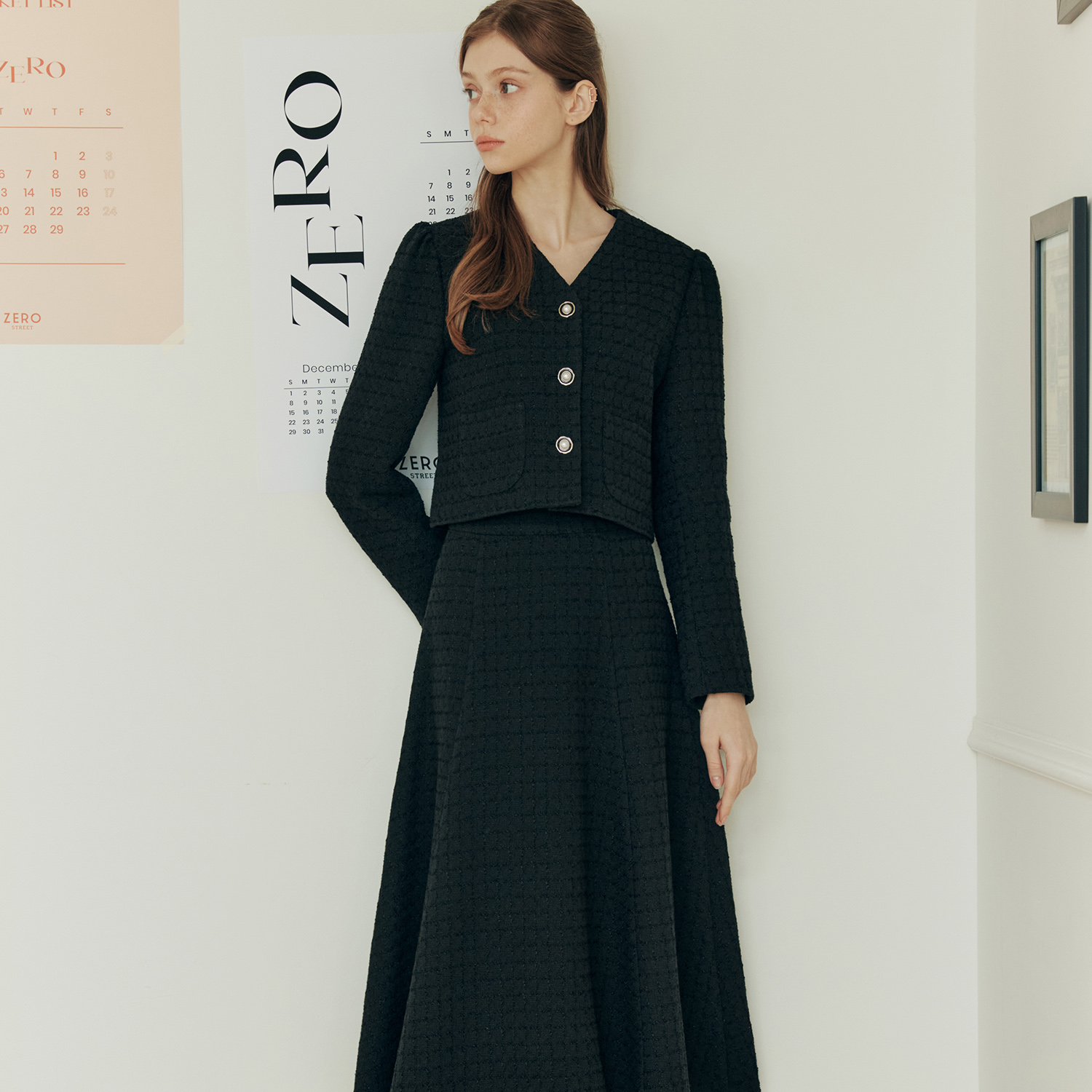 [슈퍼적립][제로스트릿][세트] 브이넥 트위드 자켓 & 스커트 [SET-UP] V NECK TWEED JACKET & SKIRT / SOLID BLACK - 상세 이미지 3