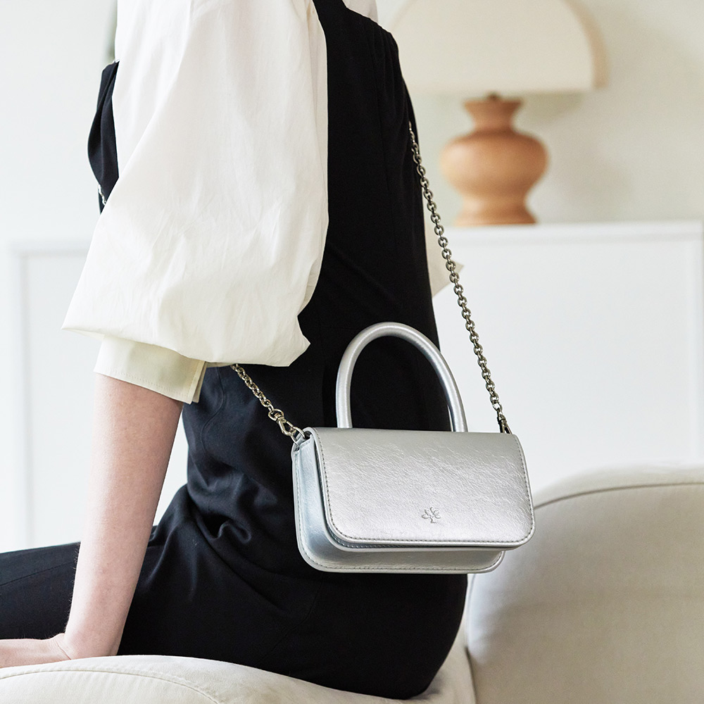 몽삭 베리 체인스트랩 핸들 아이폰 미니백 AP12-4040 3컬러 택1