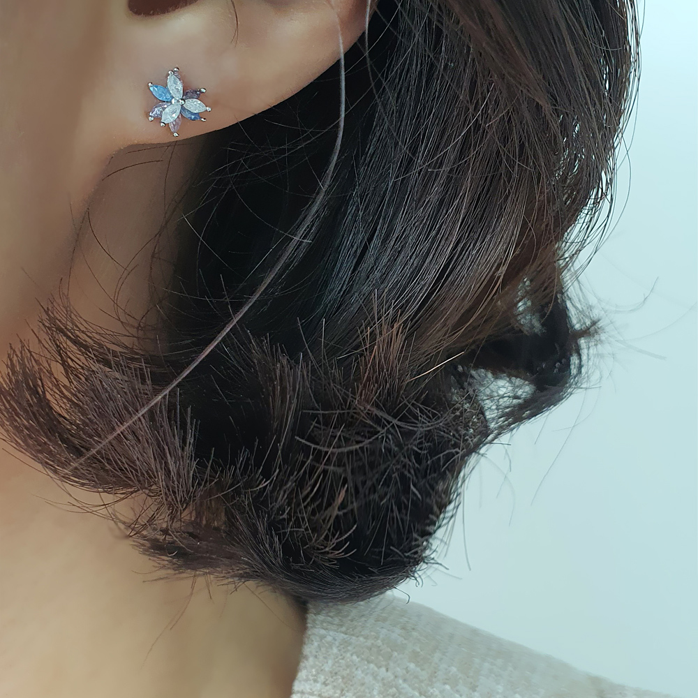 블루퍼플 믹스 플라워 925은침 스터드 봄 꽃 귀걸이 - 상세 이미지 2