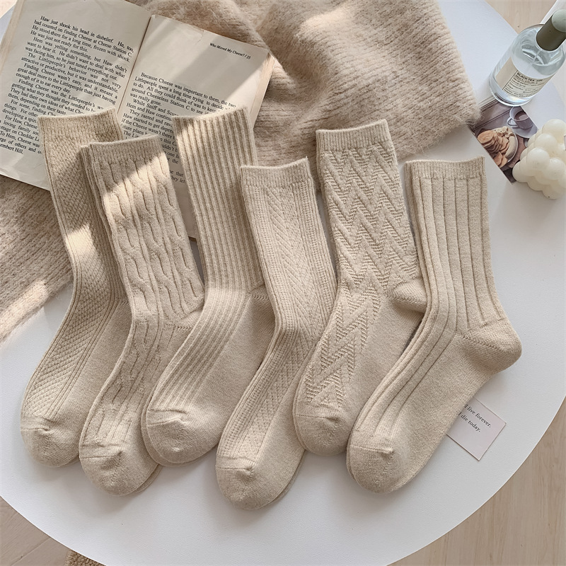 모카 따뜻한 데일리 가을 겨울 임산부 여성 캐주얼 베이지 중목 패턴 양말 - 상세 이미지 2