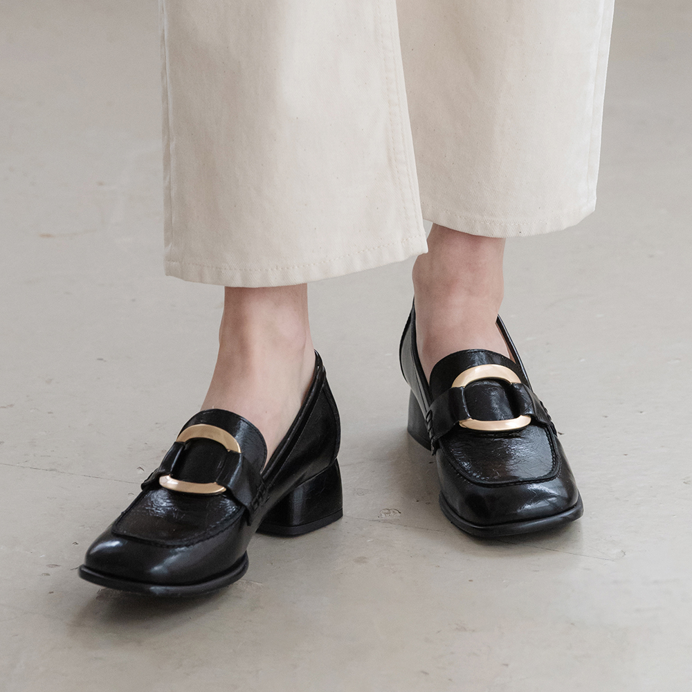 [GISSE 지쎄/오늘출발] 소가죽 여성수제화 클레어 버클 통굽 로퍼 구두 GIS-45202