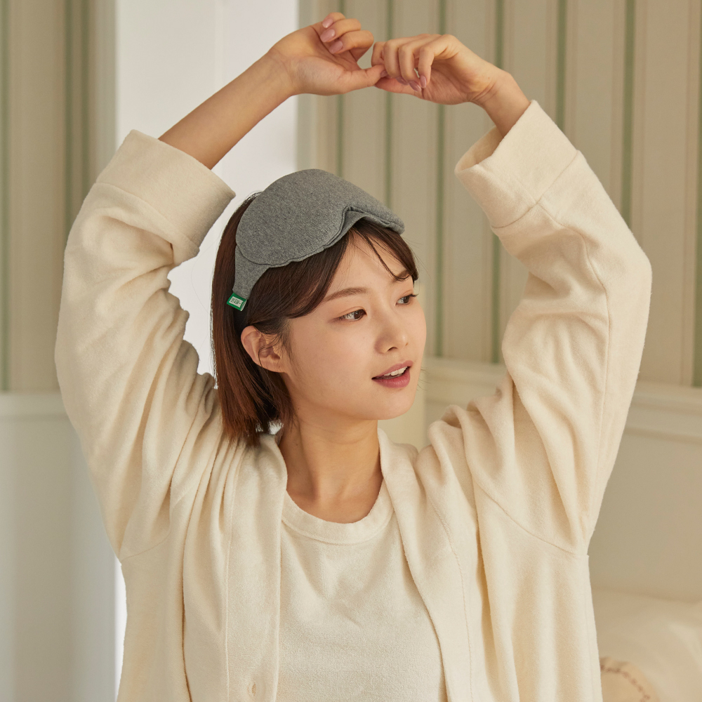 일감생활 프리미엄 수면안대 여행용 암막 편한 눈가리개 숙면 안구 건조 실크 아이마스크 - 상세 이미지 4