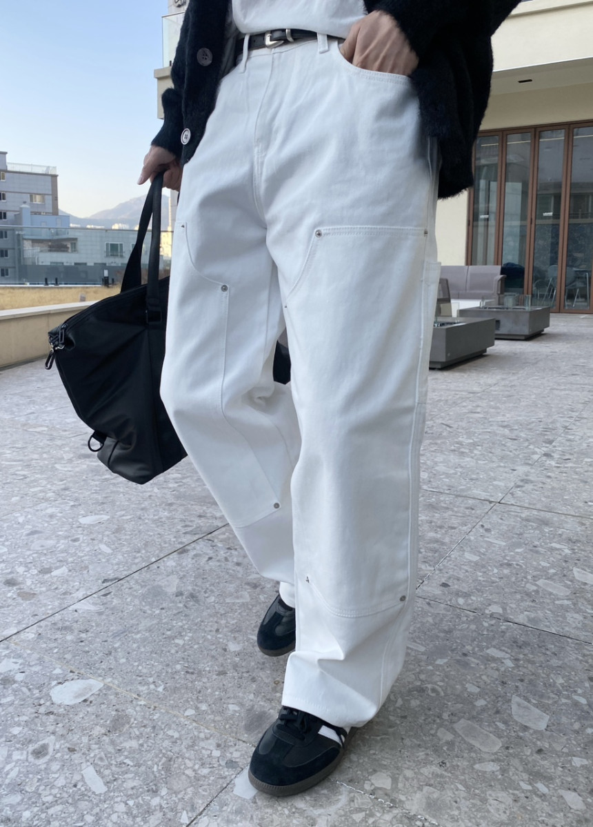 E717D095-2711-4FF7-80CB-95E7B7AFD125