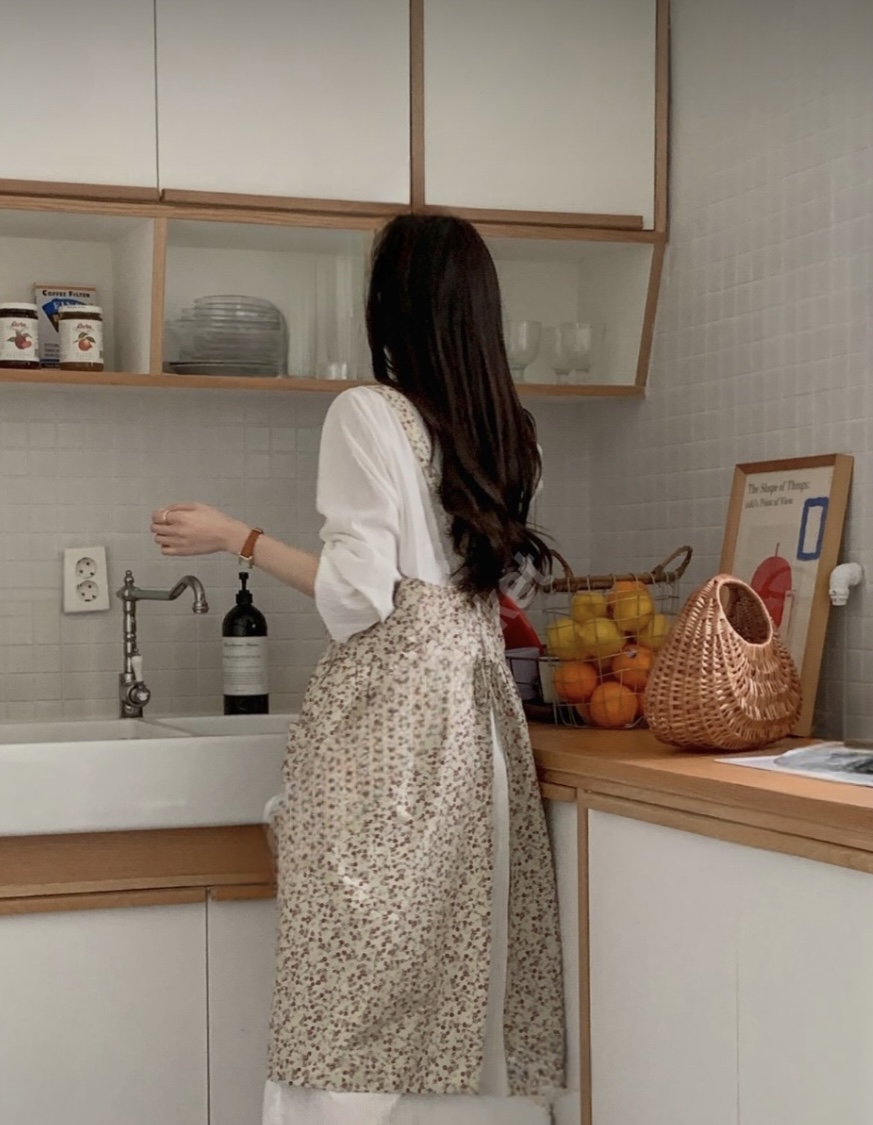 유라이 국내 제작 잔꽃 에어프런 보육교사 어린이집  빅사이즈 공주 예쁜 앞치마 4color - 상세 이미지 3