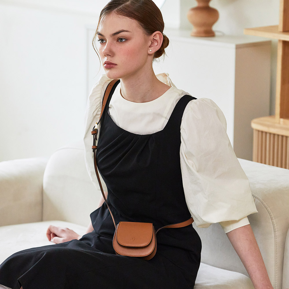 몽삭 레디 미니 마이크로 크로스백 탄 AP12-2324-TN 마이크로백 지플립가방 여자가방