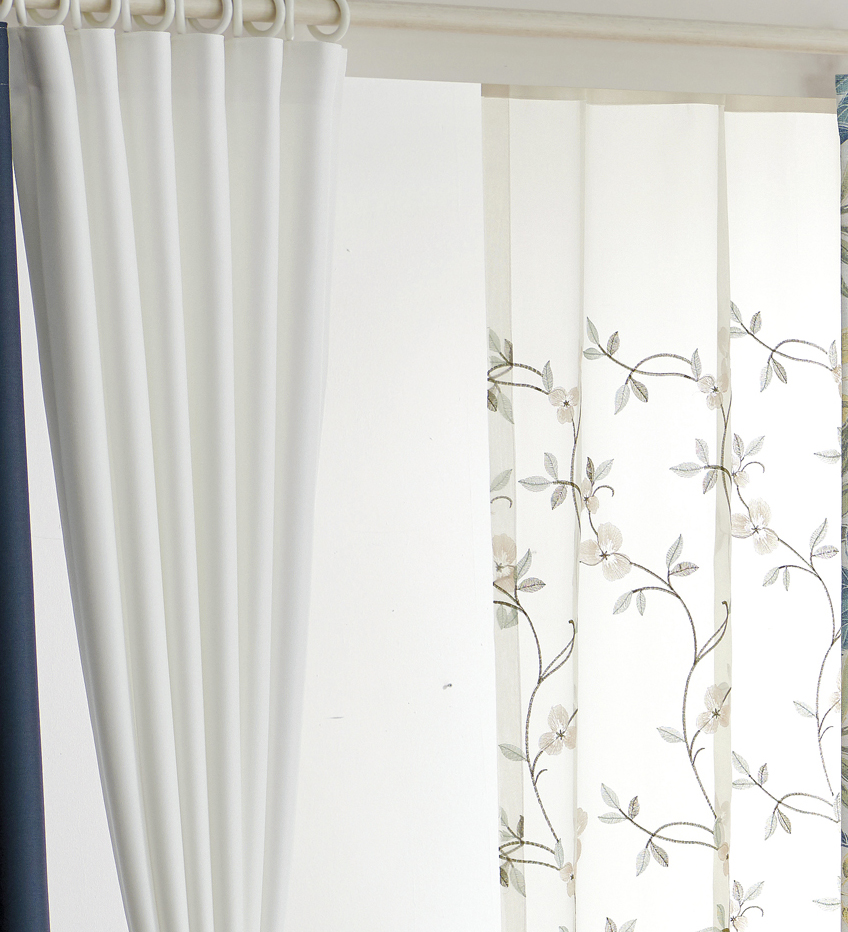 아르일랑 화이트 암막 3종 커튼 1cm 민자 타입 화이트 빛차단율 60%