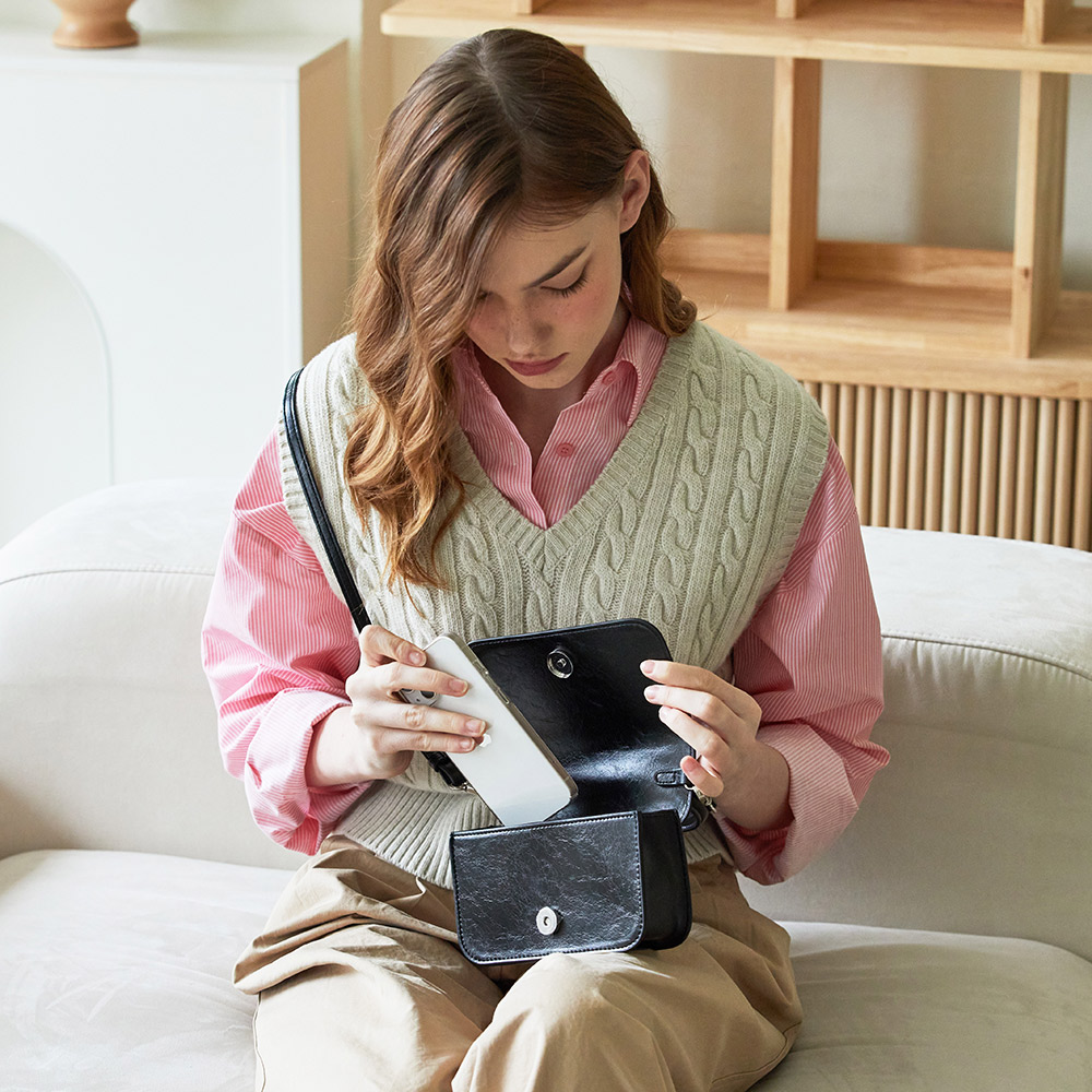 몽삭 베리 탑핸들 크로스바디 아이폰 미니백 AP12-2431 3컬러 택1