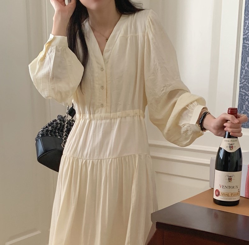 아린 가을 간절기 하객룩 브이넥 단추 버튼 플레어 허리 스트링 A라인 롱 원피스