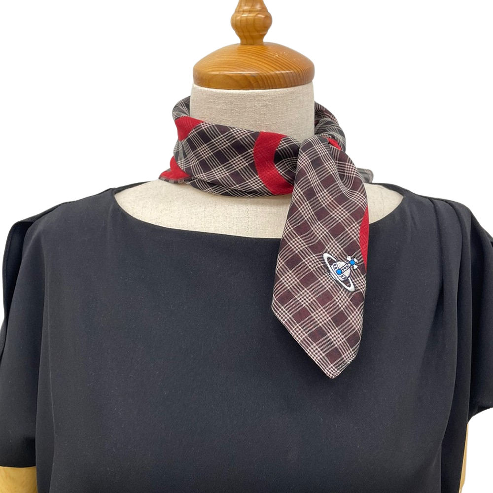 비비안웨스트우드 파이브링 체크 손수건 스카프