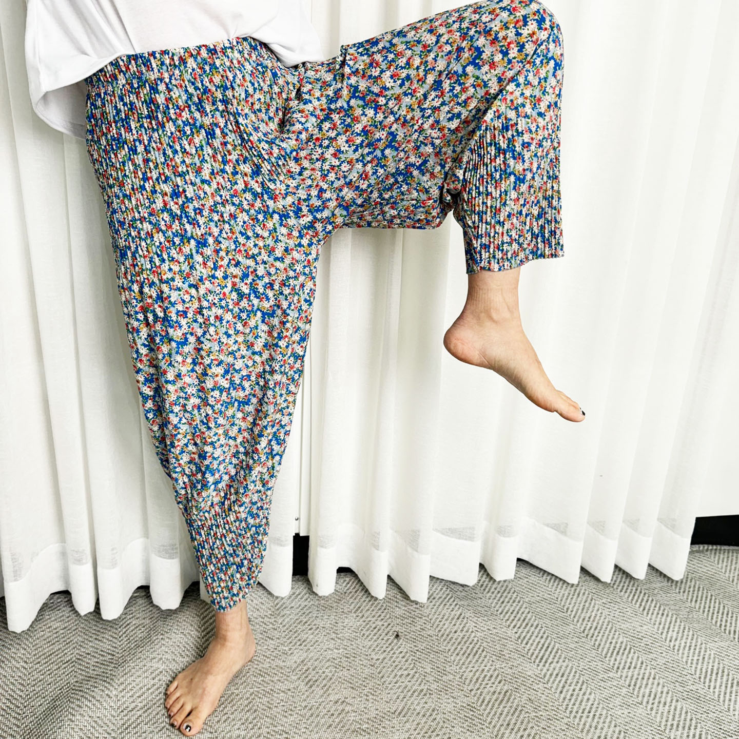 (1+1)여름 꽃 밴딩 플리츠 배기바지 플라워 주름 팬츠 여행바지 아이스 냉감 몸빼 촌캉스 - 상세 이미지 5