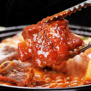 1+1 오늘의돼지 마불 간장 100%국내산 돼지 갈비찜 700g 2팩 맛있게 먹은 솔직 후기 - 상품 이미지 1
