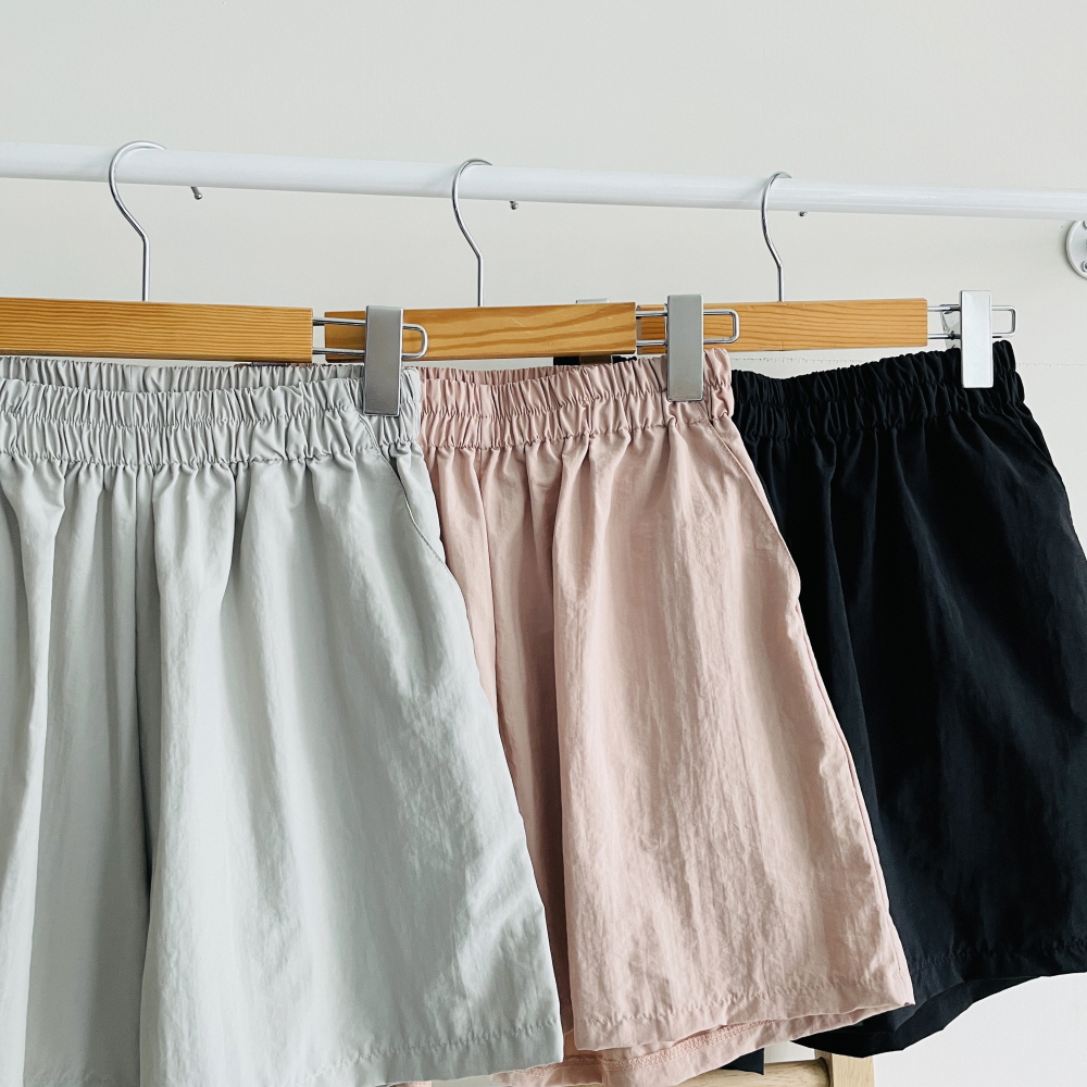 여성 반바지 밴딩 4부 나일론 바스락 아노락 팬츠 - 상세 이미지 2