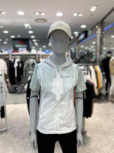 아이더 여름조끼 (플레르 2.3) 여성 경량 하이브리드 방풍 베스트 DWM23632