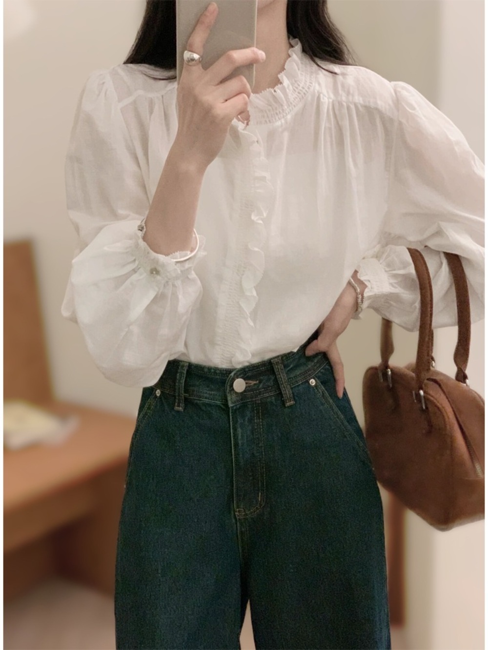 프릴 카라 블라우스 화이트 셔츠 레트로 복고풍 느낌 감성 디자인 - 상세 이미지 3