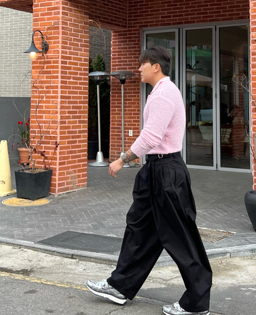 SE-b9d04d1c-383c-4a84-ae5d-ba5c0c7bf46a