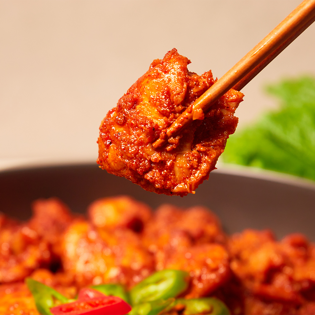 물 한 방울 섞지 않은 15년 전통 춘천직송 닭갈비