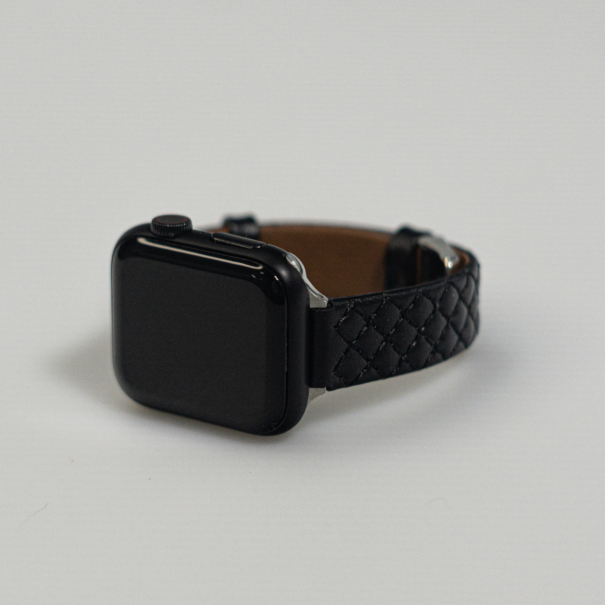 웨어플래닛 애플워치 울트라 10 호환 천연가죽 슬림 퀼팅 레더 스퀘어버클 밴드 스트랩 시계 줄 - 상세 이미지 4