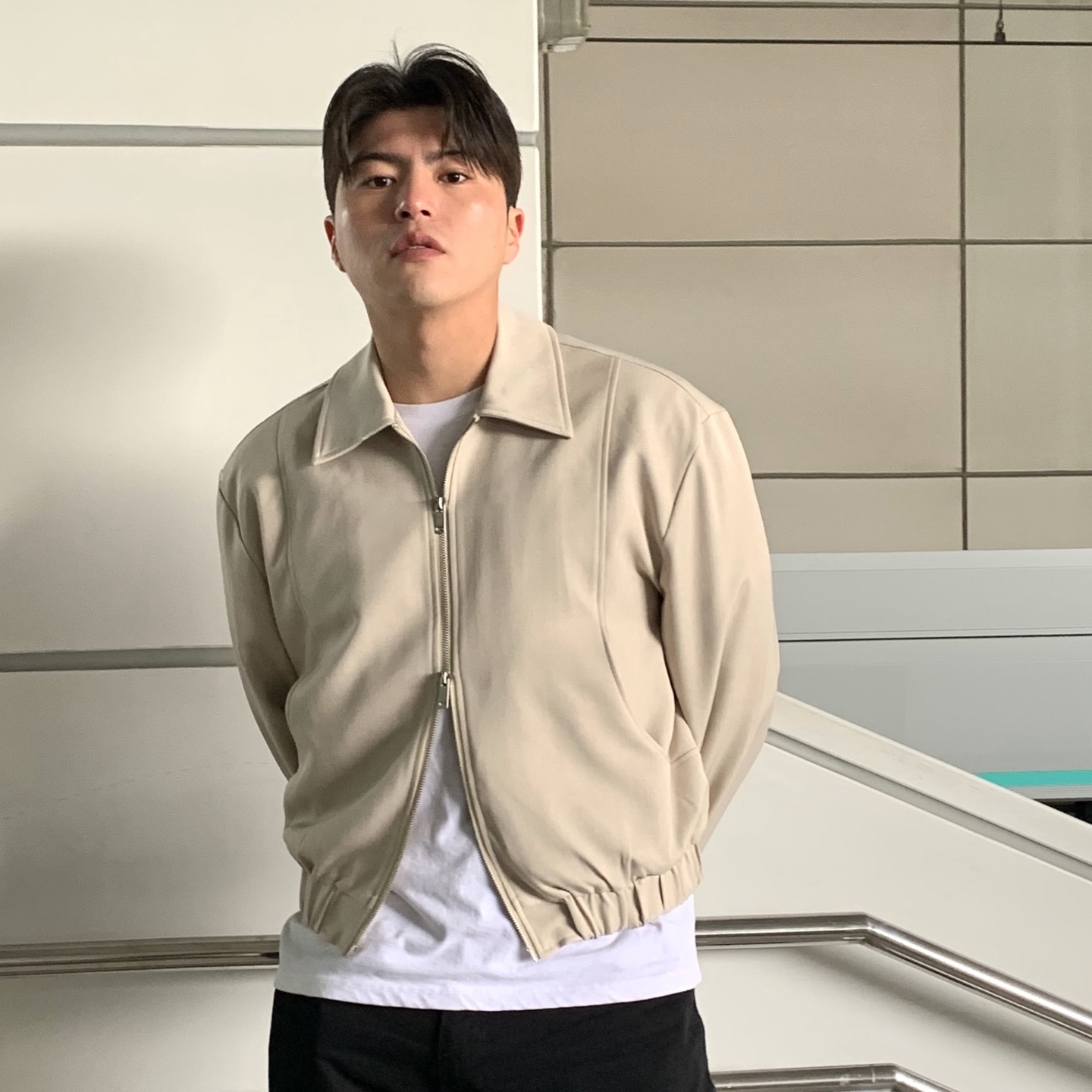 남자크롭자켓 커브드 투웨이 블루종자켓 - 메인 이미지