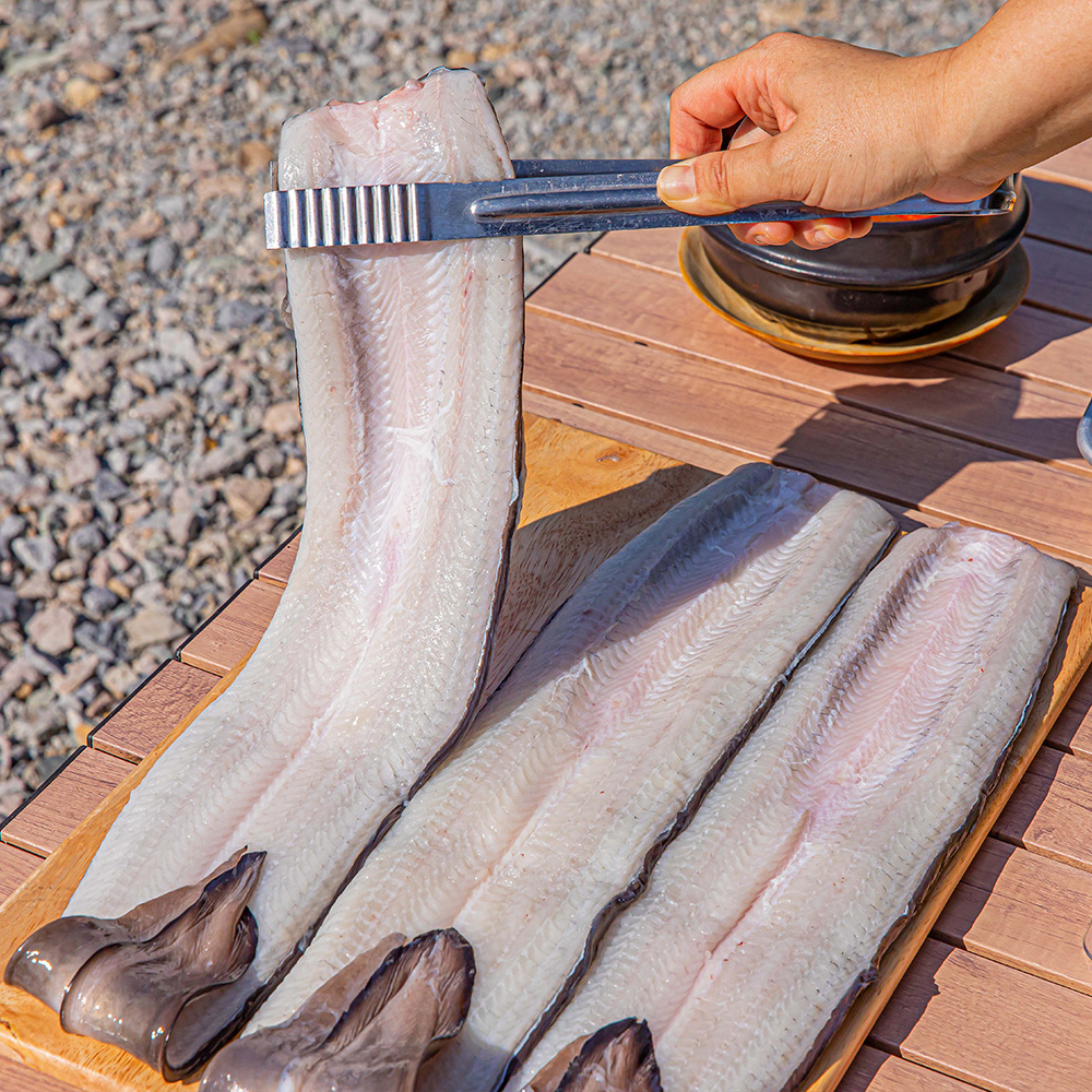 심명진 민물장어 특미 2kg 국산 자포니카 민물장어 캠핑고기 손질 후 1.2kg 1.4kg 초벌 후 900g 1.1kg 중량 손질 초벌 선택