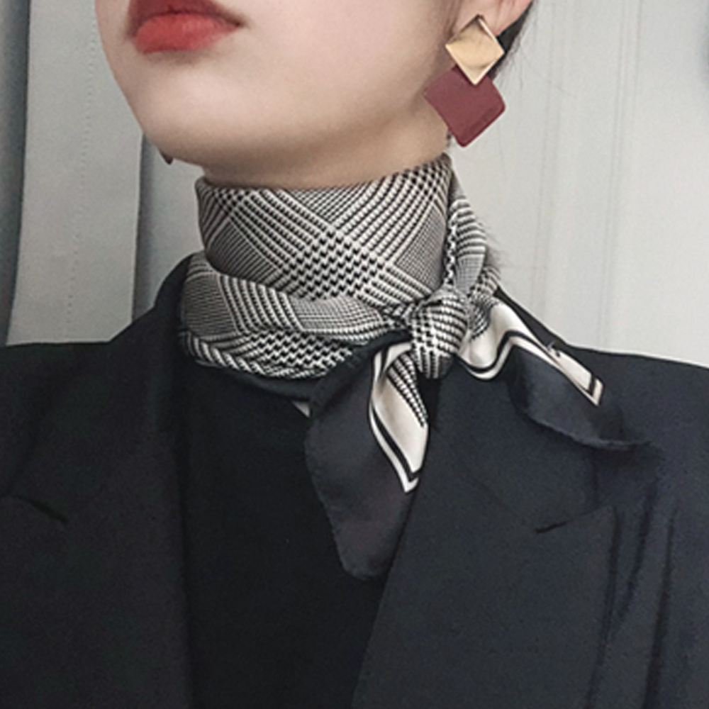 봄 가을 롱 여성 스카프 엄마 실크 쁘띠 사각 데일리 : Needs shop