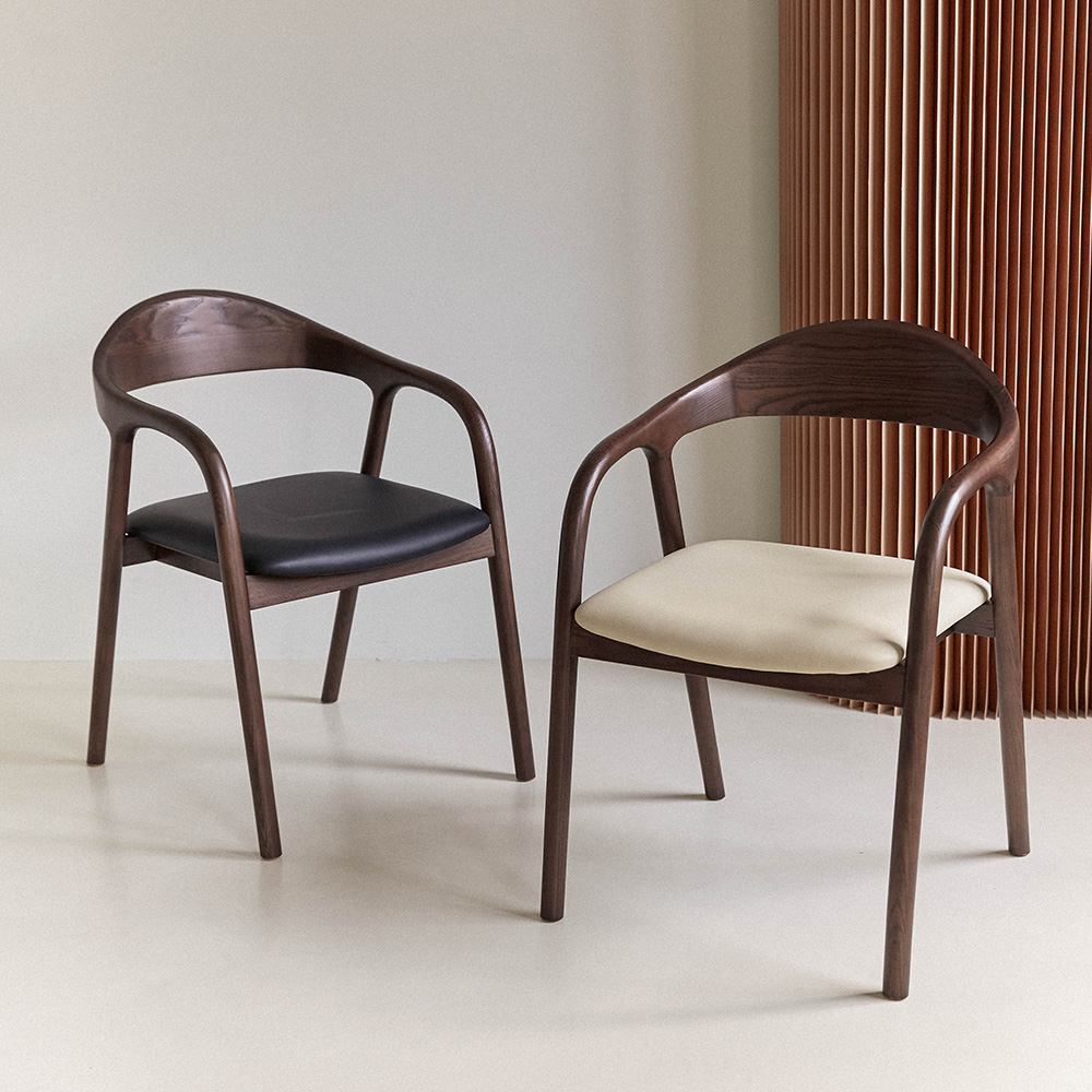 우드띠어리 나무의자 식탁 원목 의자 다이닝 월넛 아르띠 체어