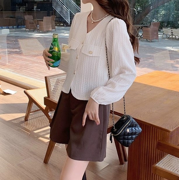 여자여자몰 사각단추 보들촉감 숏긴팔자켓 블라우스대용 편한봄자켓 브이넥 - 상세 이미지 4