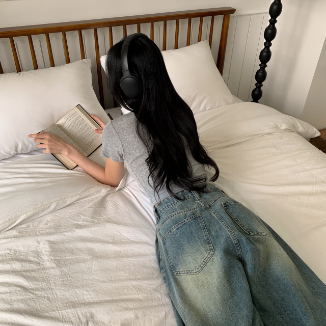 [숏&롱/하체커버!] 솔리 트리드 옆핀턱 청바지 벌룬핏 워싱 폴딩 와이드 봄 데님 팬츠 상세 이미지 44