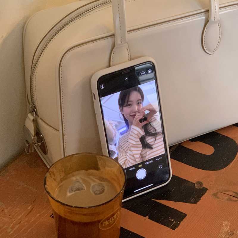 스트라이프 긴팔 티셔츠 루즈핏 티셔츠 티셔츠 스타일링 컬러 활용법 긴팔 티셔츠 추천