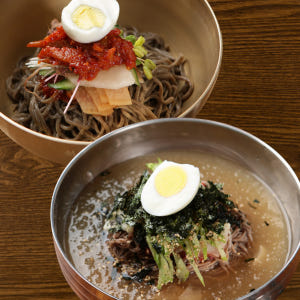 강릉맛집 동해막국수 비빔막국수1팩+물막국수1팩 외/생메밀면 육수 양념장 ... 맛있게 먹은 솔직 후기 - 상품 이미지 4