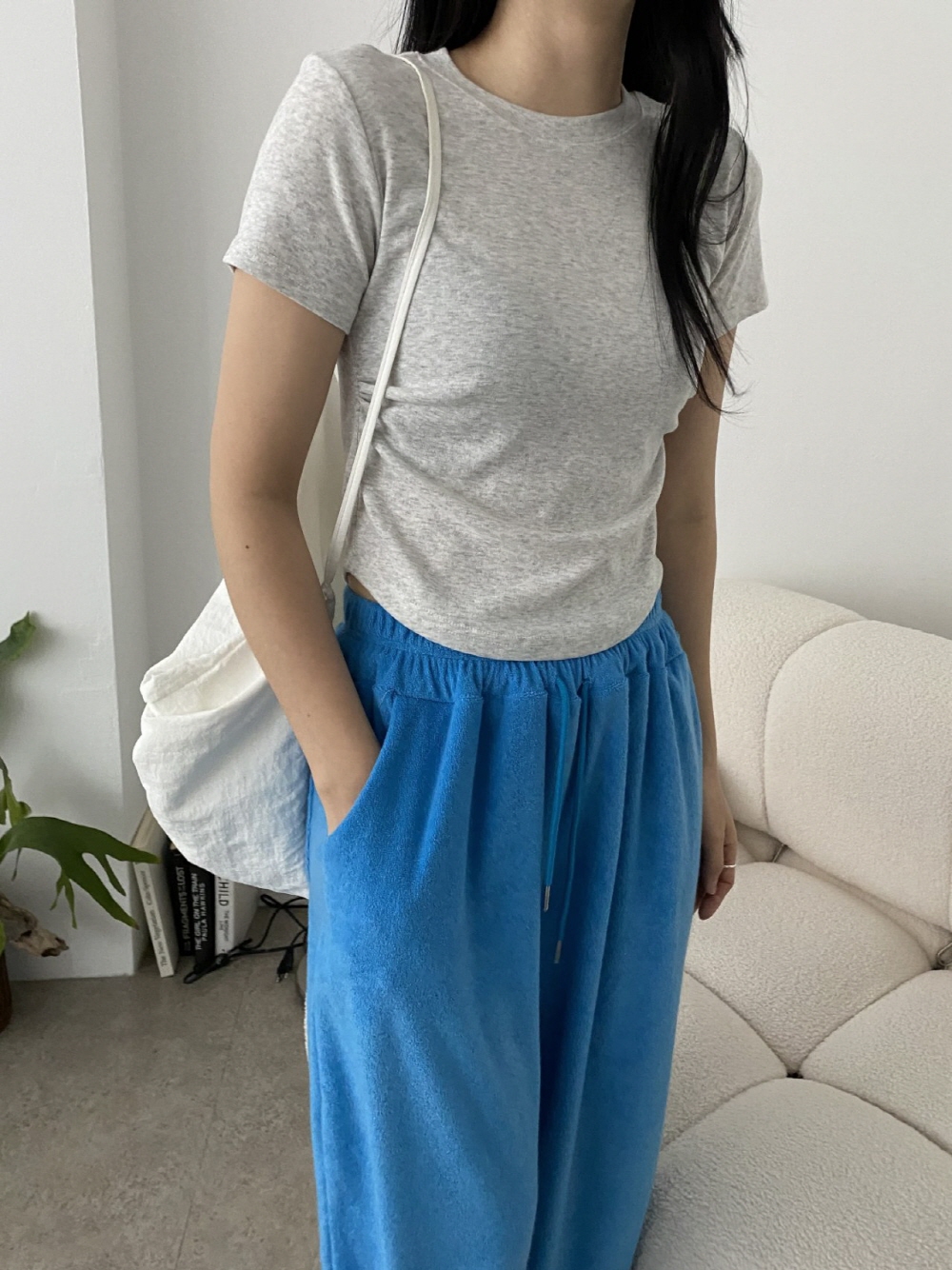 크롭 반팔티 셔링 스판 밑단라운딩 무지 반팔 티셔츠 - 상세 이미지 3
