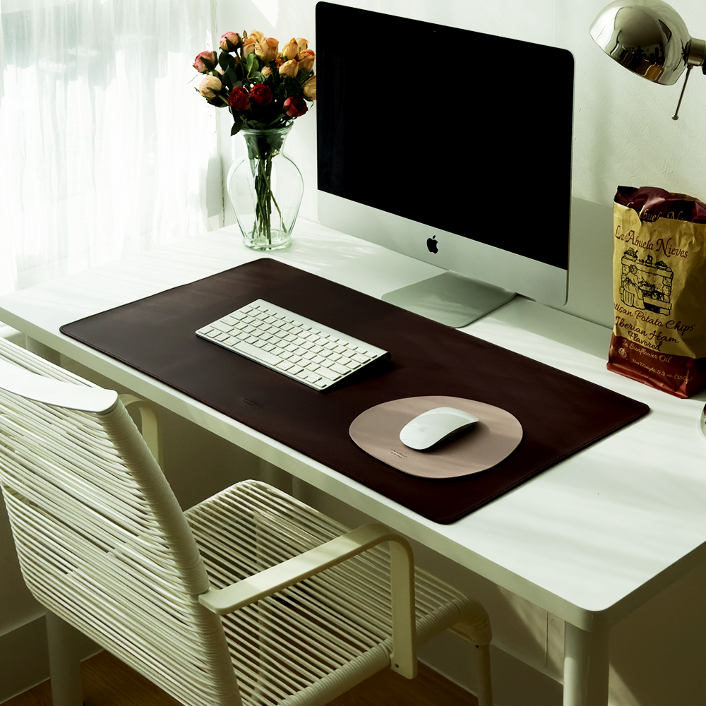 코스트웍스 가죽 와이드 데스크매트 국내생산 대형 마우스패드 장패드 마우스장매트 책상매트 기업 단체 주문제작