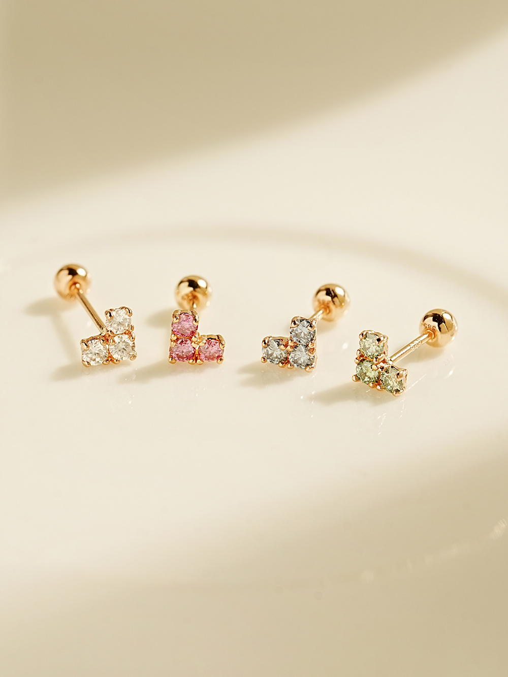 14K 모이사나이트 다이아 블럭 하트 피어싱 귀걸이 이미지 6