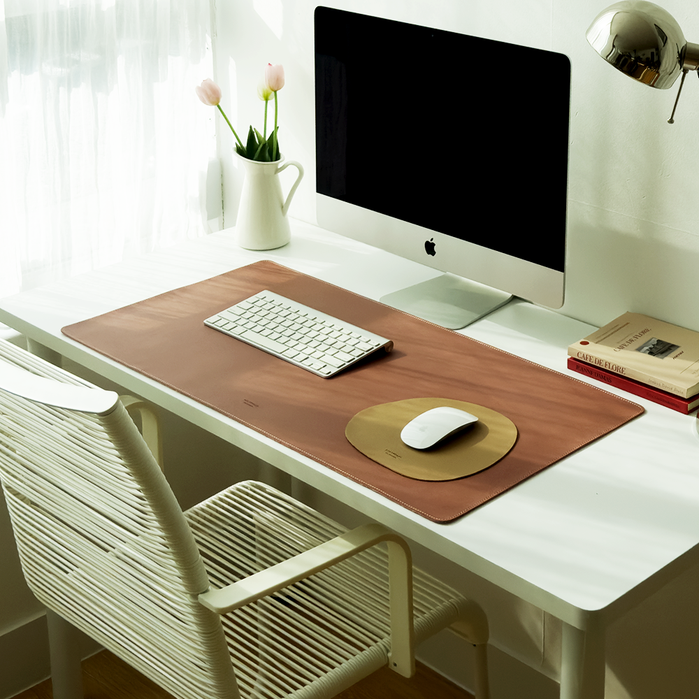 코스트웍스 가죽 와이드 데스크매트 국내생산 대형 마우스패드 장패드 마우스장매트 책상매트 기업 단체 주문제작