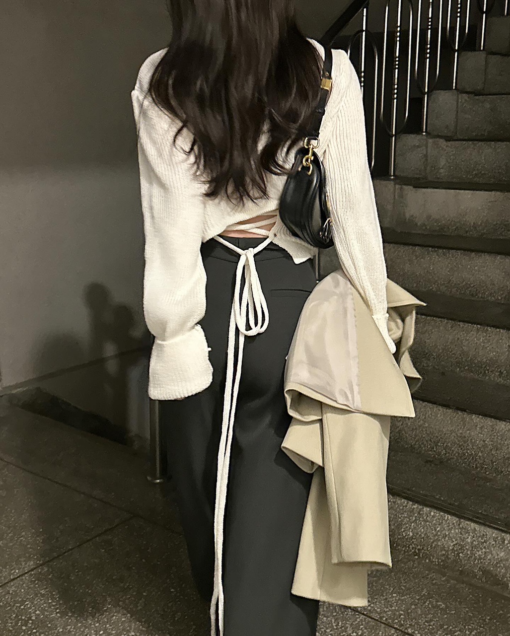 롬바 오버핏 루즈핏 레이어드 뒷트임 니트 상세 이미지 33