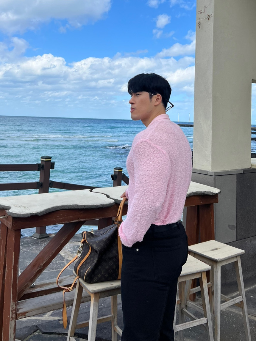 1911E1B4-B246-4FB1-A2C2-43918D805758