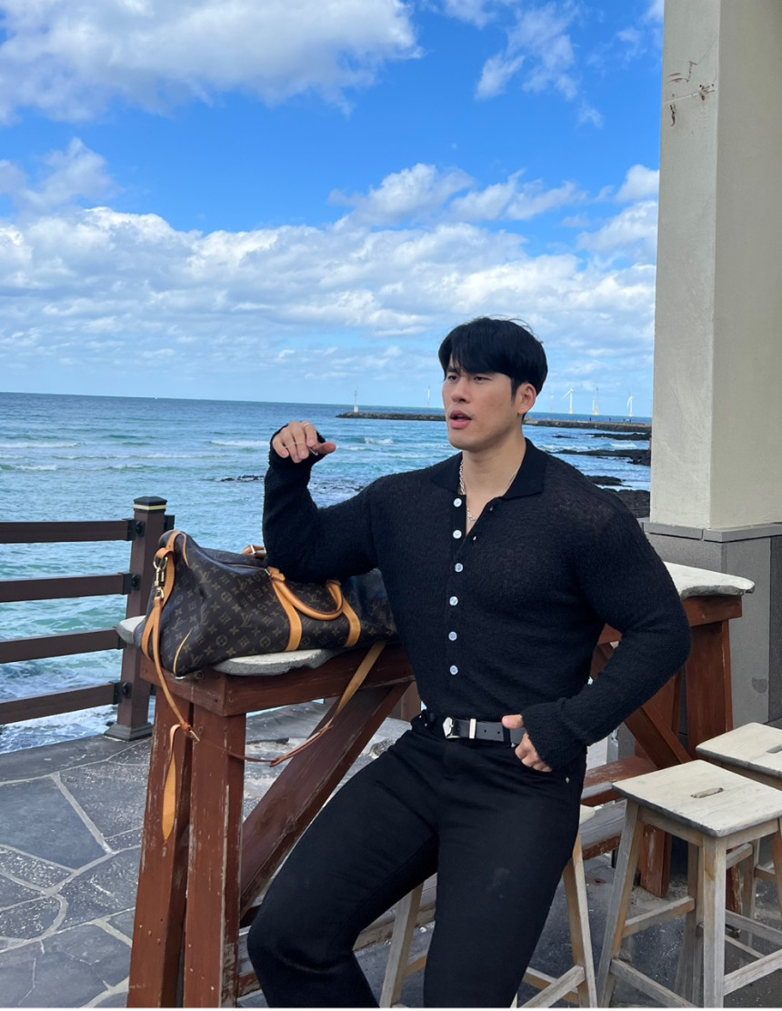 713042C1-449A-429E-98C9-65B54A15EF16