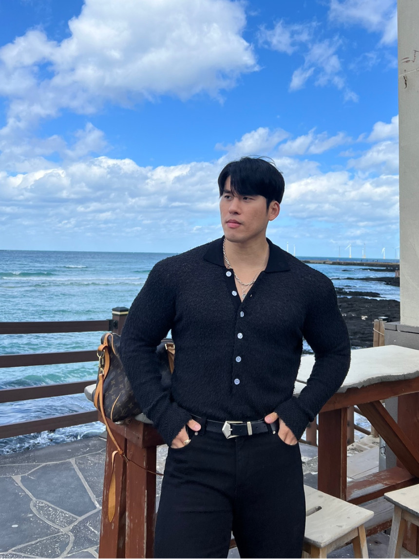 0F2A9E69-5DFC-498D-8C6D-96E182D21BF1