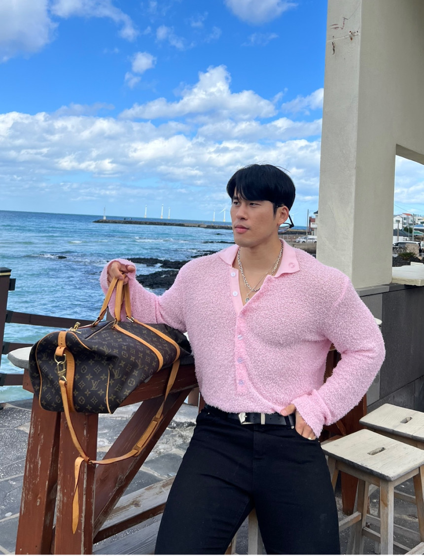 72E0B1BB-144B-4FEF-A391-5F5F39B37125