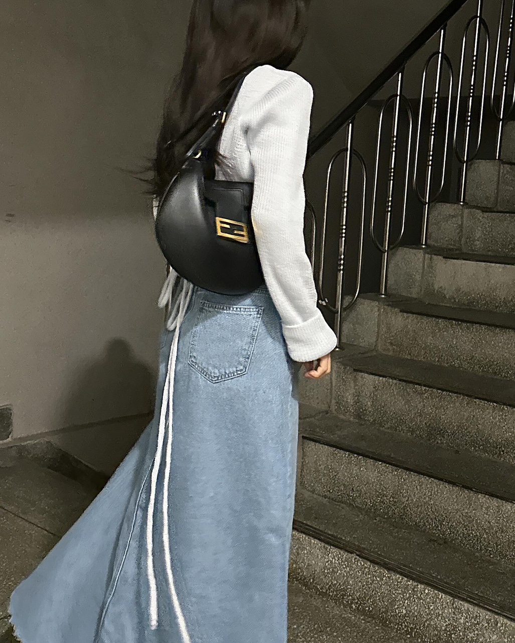 롬바 오버핏 루즈핏 레이어드 뒷트임 니트 상세 이미지 16