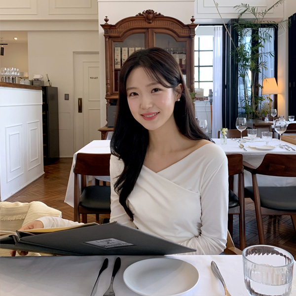 루에느 여리 브이넥 랩 티셔츠 ts4028 - 상품 이미지