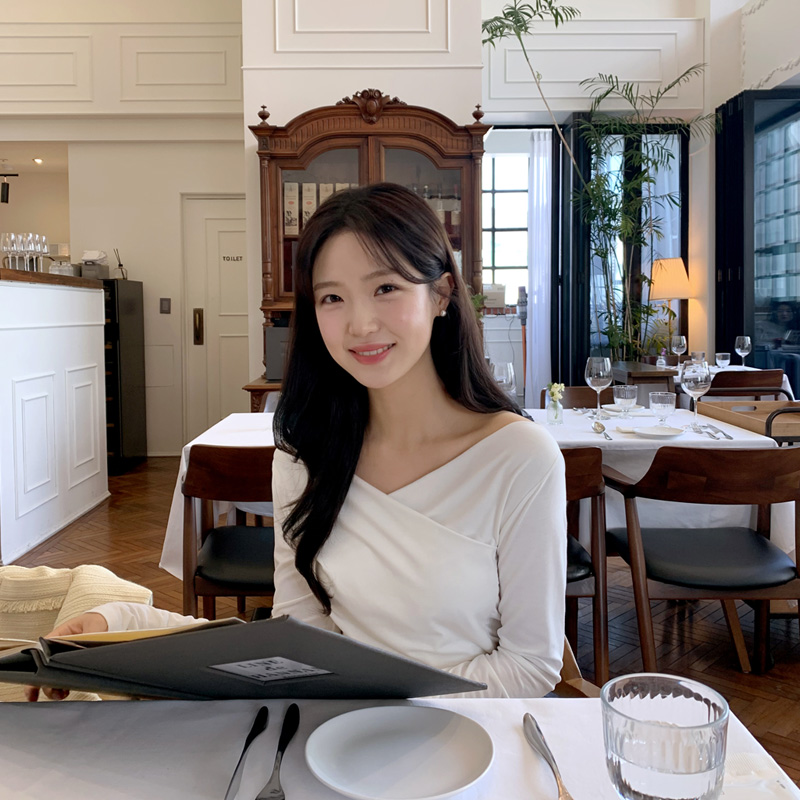 루에느 여리 브이넥 랩 티셔츠 ts4028 - 상세 이미지 4